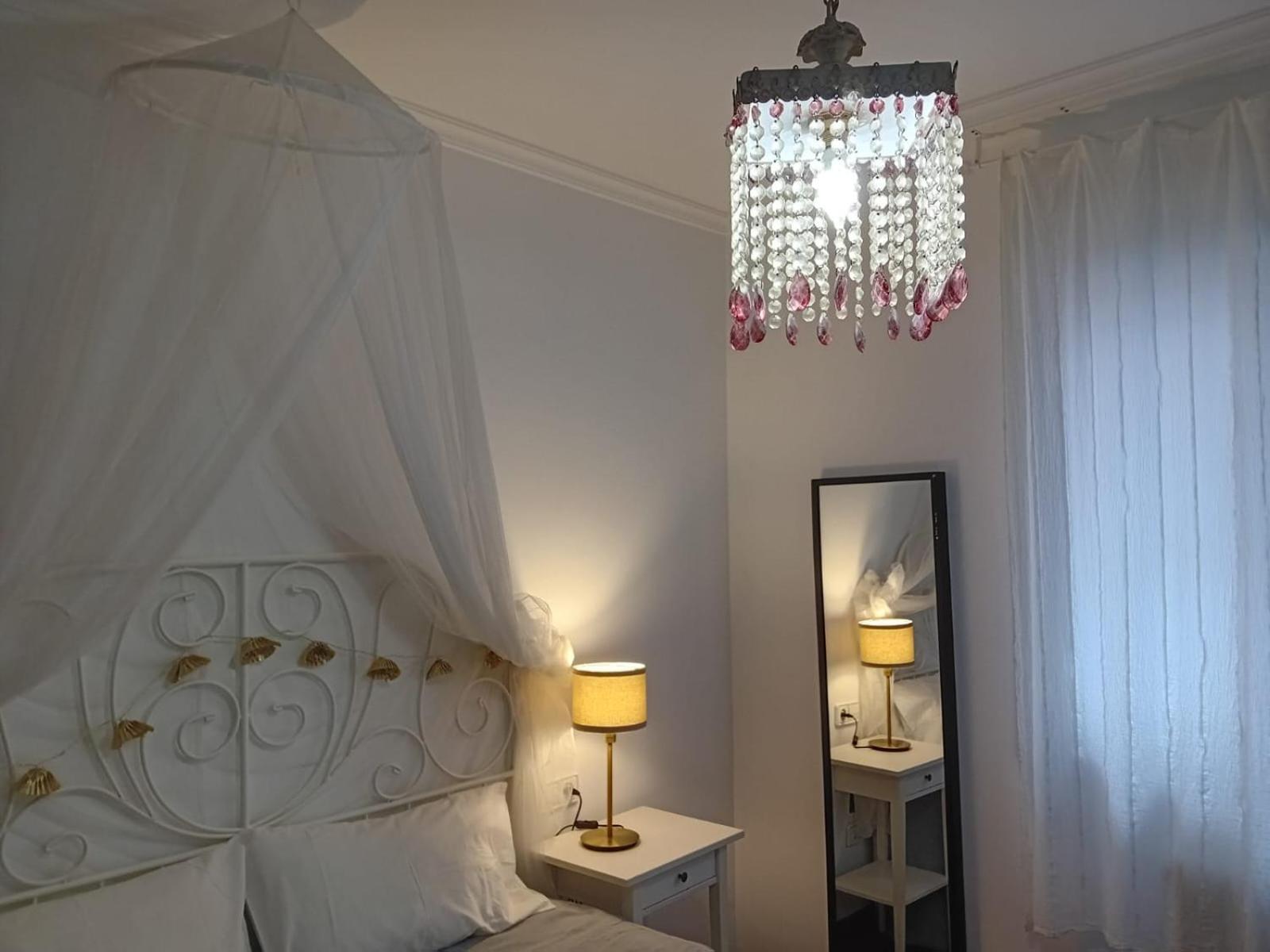 Vivienda En Casco Antiguo De Vigo Apartment Bagian luar foto